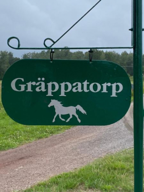 Liten stuga mitt i naturen på Kinnekulle Hällekis